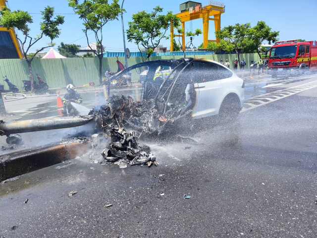 台媒：台湾艺人林志颖发生车祸受伤送医，“无酒驾情况”