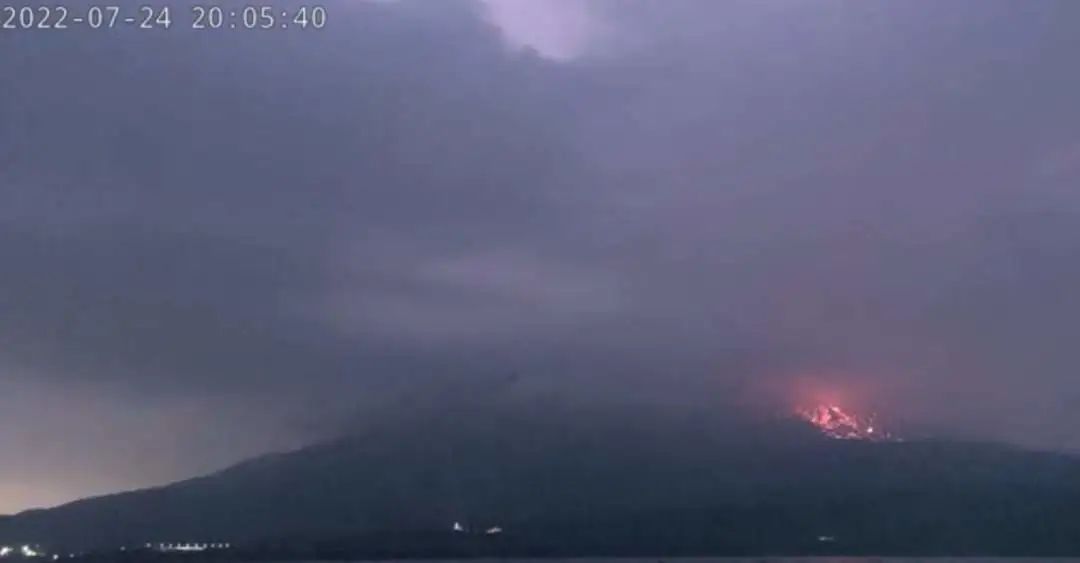 火山喷发！日本第二次发布最高级警戒